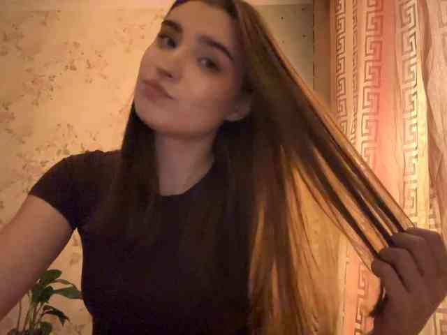 ChristiaPettet webcam