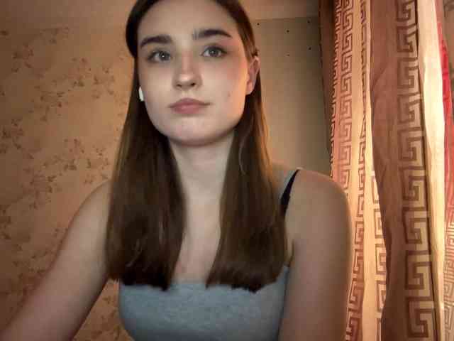 ChristiaPettet webcam