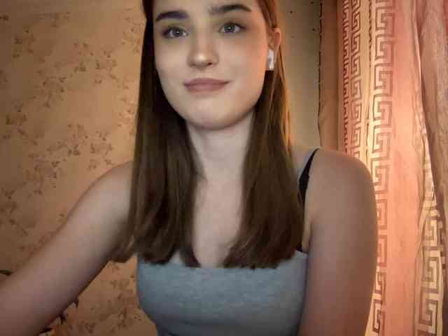 ChristiaPettet webcam