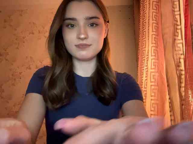 ChristiaPettet webcam