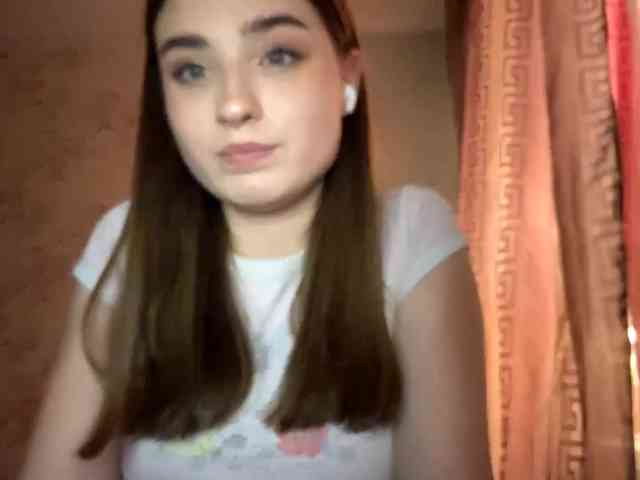 ChristiaPettet webcam