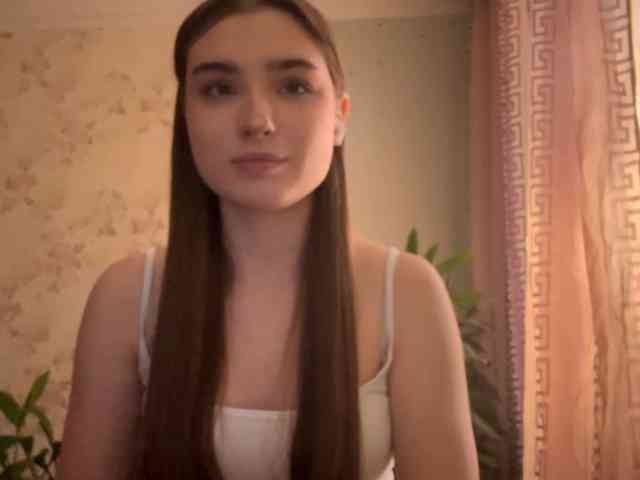 ChristiaPettet webcam