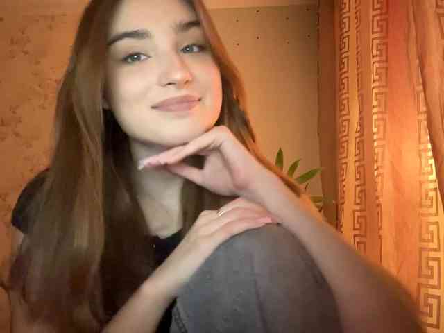 ChristiaPettet webcam