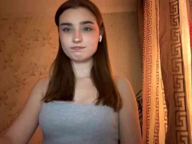 ChristiaPettet webcam