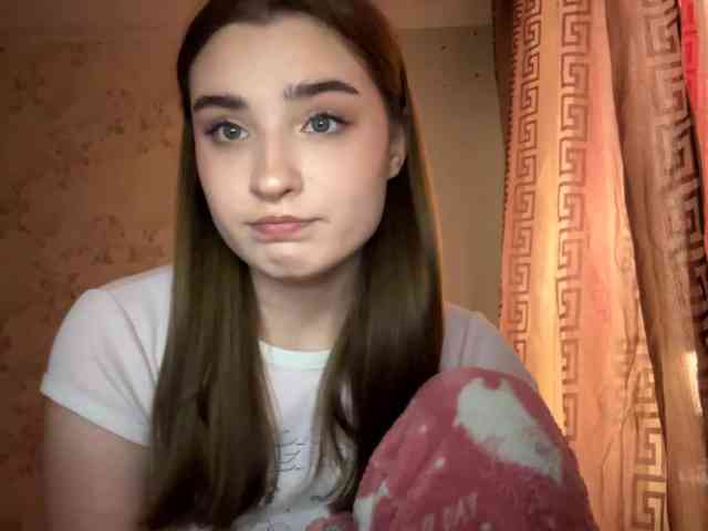 ChristiaPettet webcam