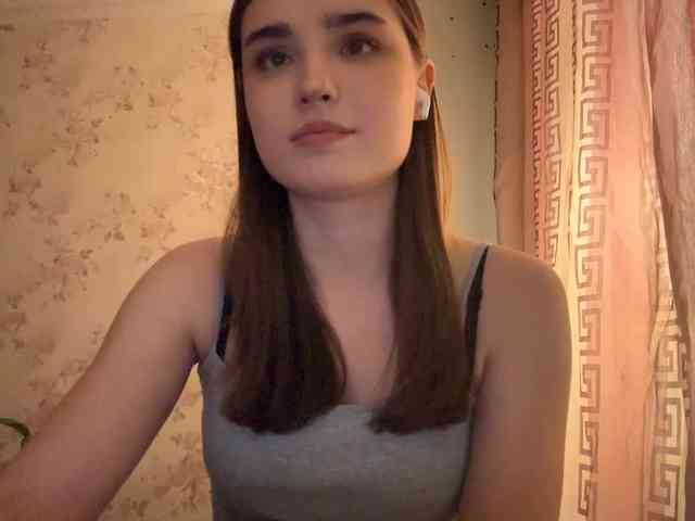 ChristiaPettet webcam