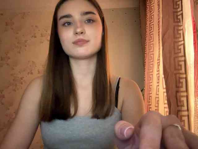 ChristiaPettet webcam