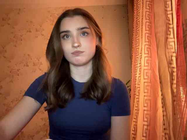 ChristiaPettet webcam