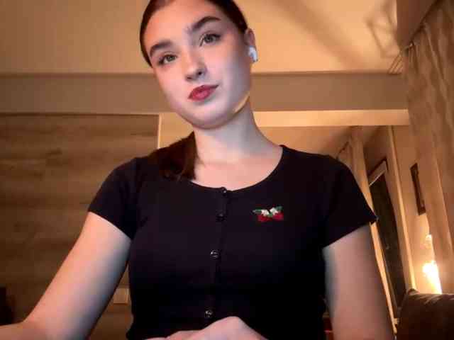 ChristiaPettet webcam