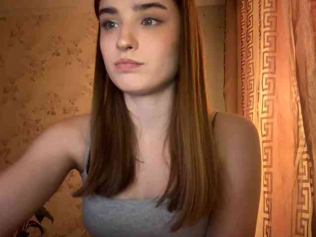 ChristiaPettet webcam