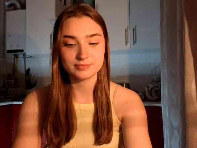 ChristiaPettet webcam