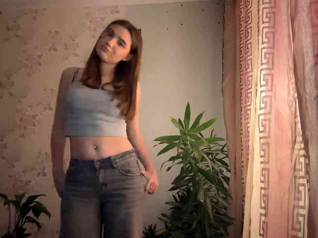 ChristiaPettet webcam