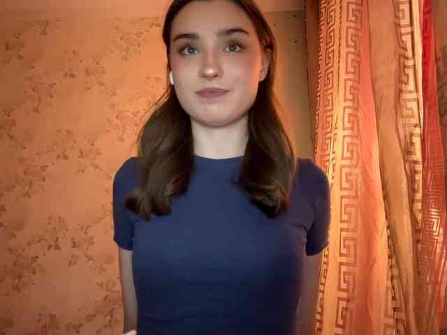 ChristiaPettet webcam