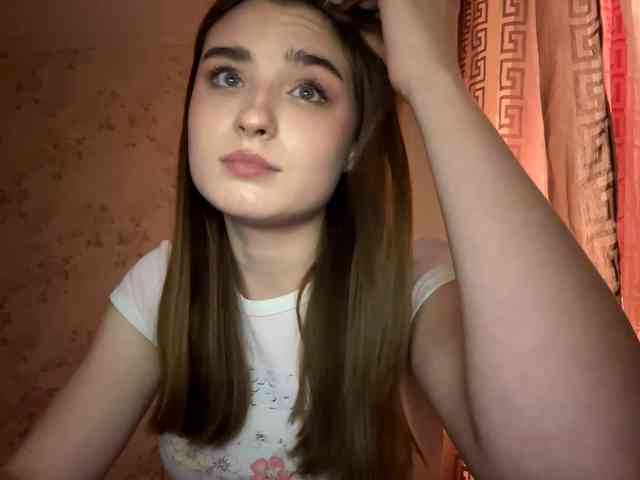 ChristiaPettet webcam