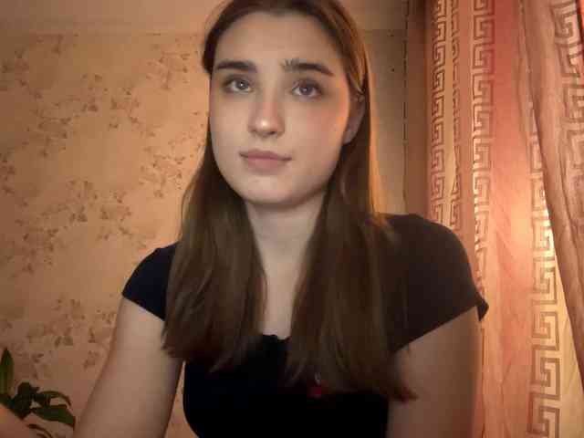 ChristiaPettet webcam