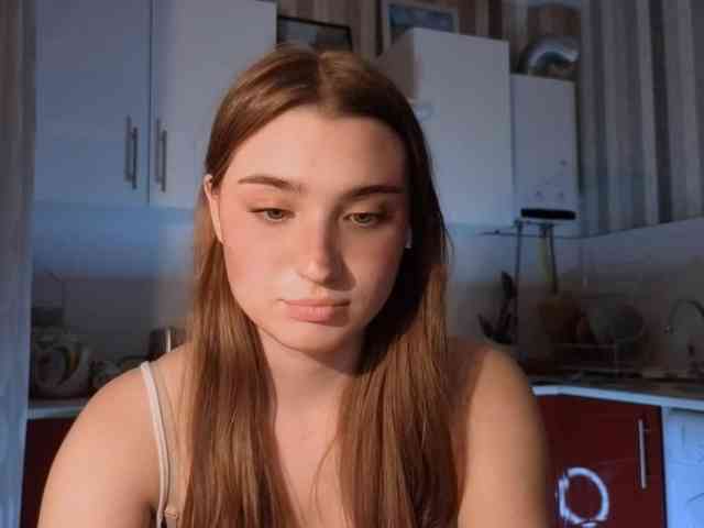 ChristiaPettet webcam