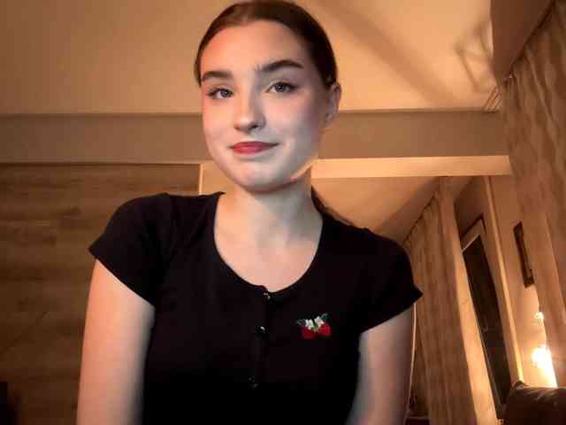 ChristiaPettet webcam