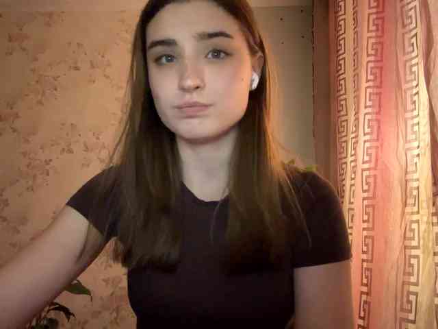 ChristiaPettet webcam