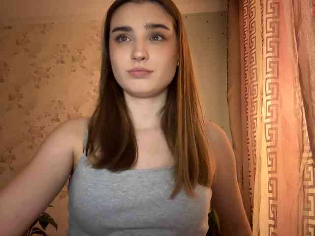 ChristiaPettet webcam