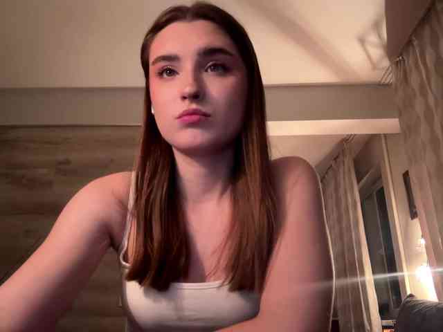 ChristiaPettet webcam