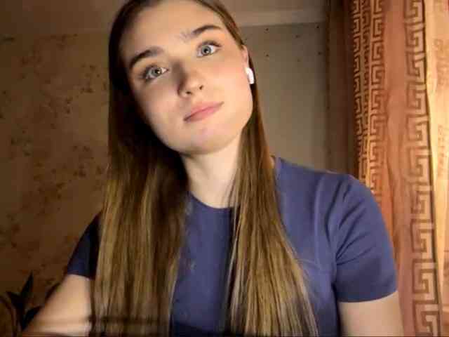 ChristiaPettet webcam