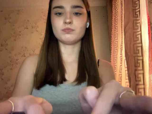 ChristiaPettet webcam