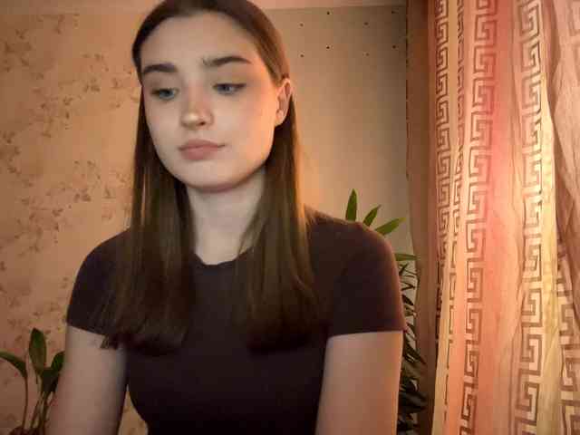 ChristiaPettet webcam