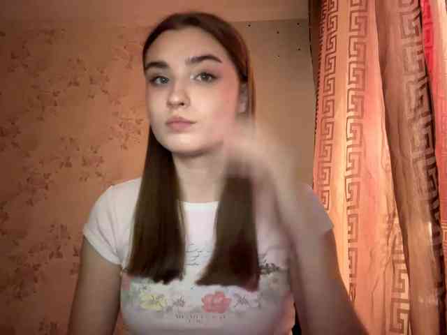 ChristiaPettet webcam