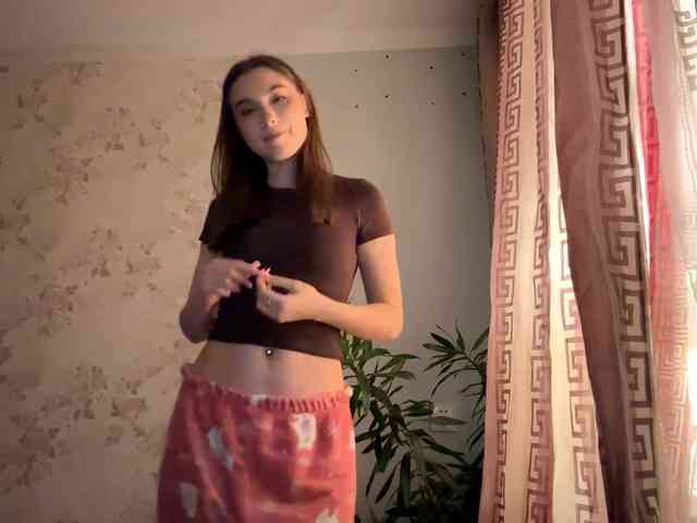 ChristiaPettet webcam