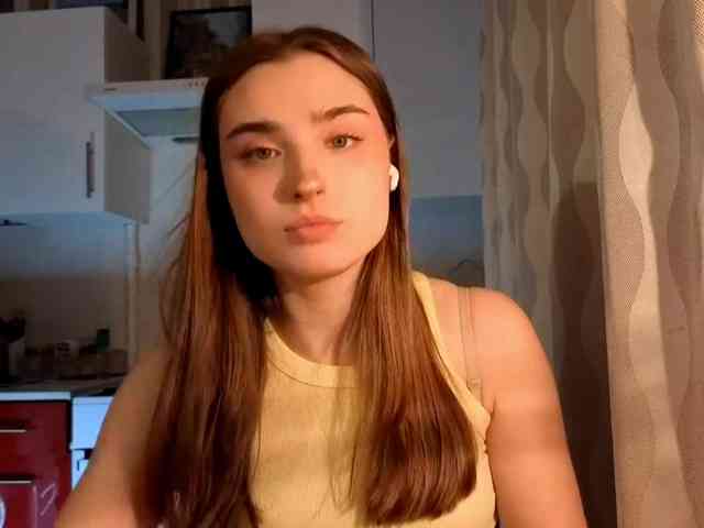 ChristiaPettet webcam