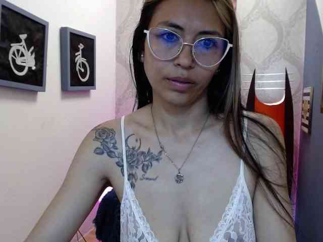 Liaaa-Seraaph webcam