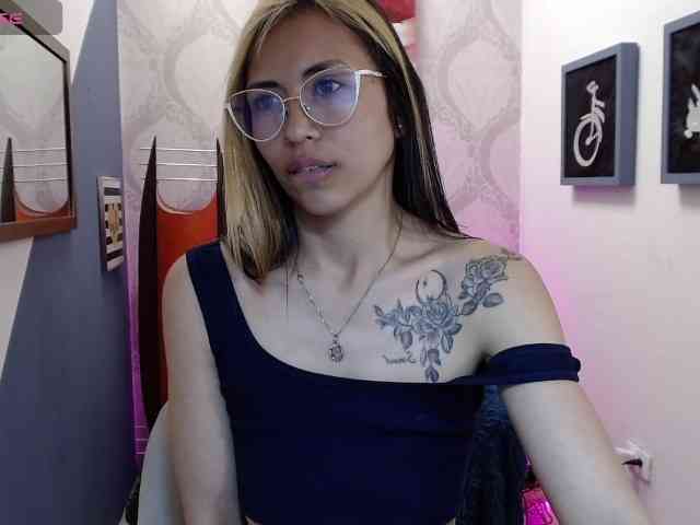 Liaaa-Seraaph webcam