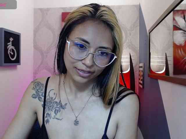 Liaaa-Seraaph webcam