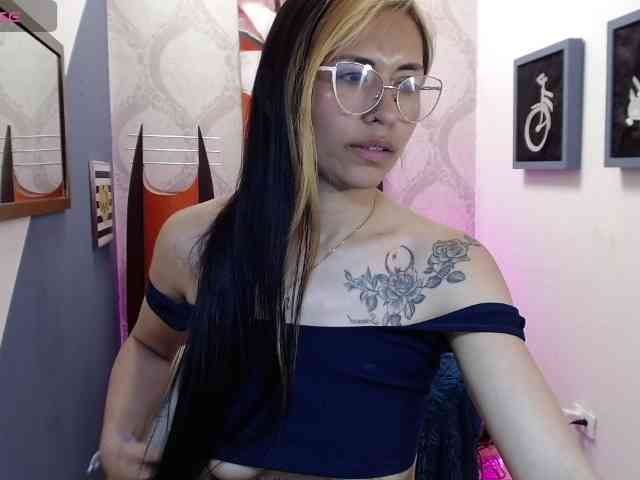 Liaaa-Seraaph webcam