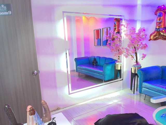 Alondra-gomex's BongaCams show and profile