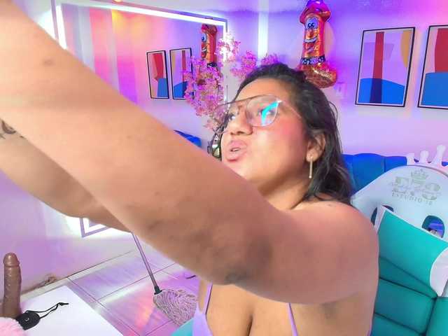 Alondra-gomex's BongaCams show and profile