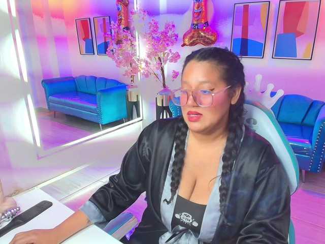 Alondra-gomex's BongaCams show and profile