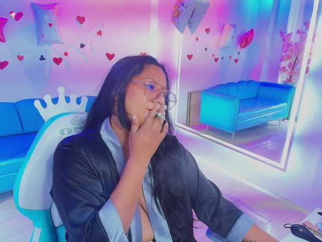 Alondra-gomex's BongaCams show and profile