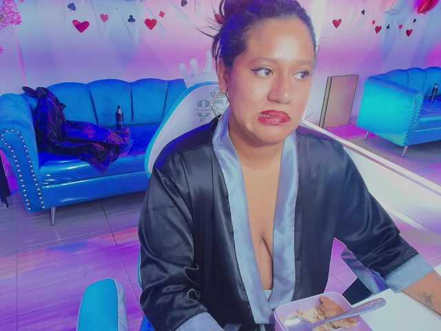 Alondra-gomex's BongaCams show and profile