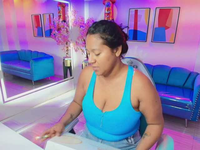 Alondra-gomex's BongaCams show and profile