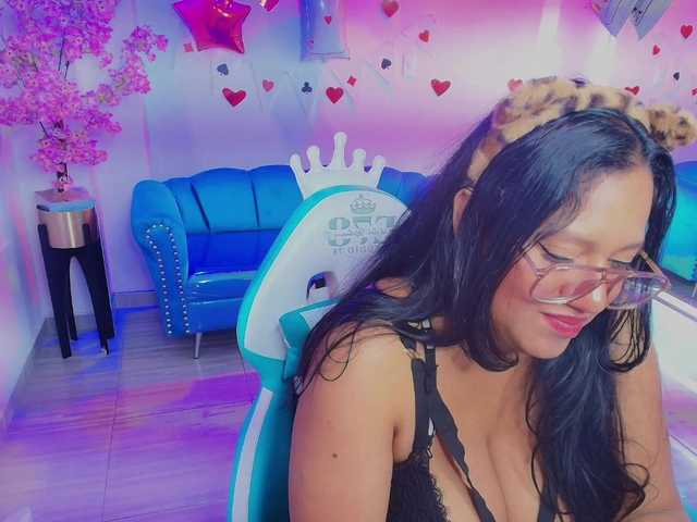 Alondra-gomex's BongaCams show and profile