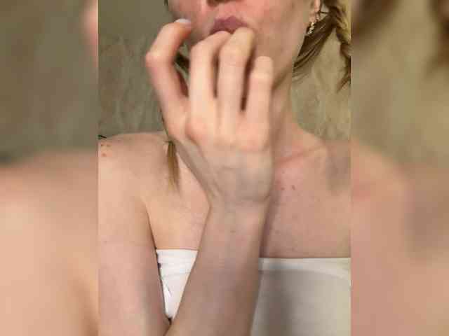 Sweet-and-Horny webcam