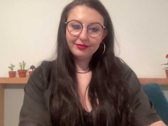 DorothyKiss webcam bongacams model stream image