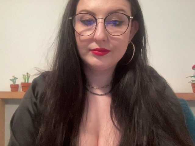 DorothyKiss webcam bongacams model stream image