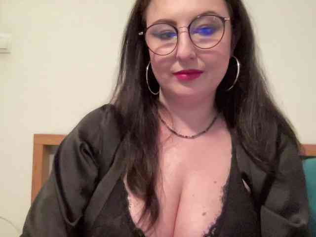 DorothyKiss webcam
