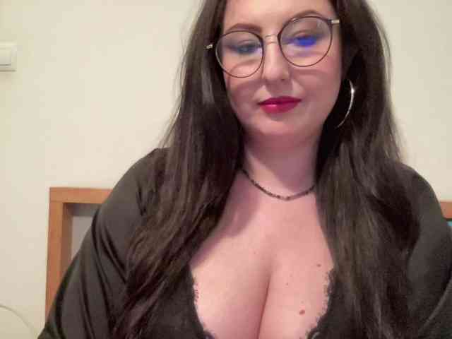 DorothyKiss webcam