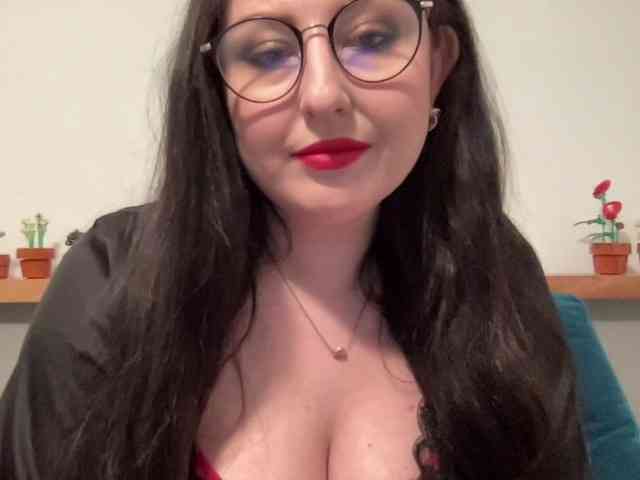 DorothyKiss webcam
