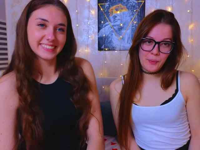 SweetTwins001 webcam