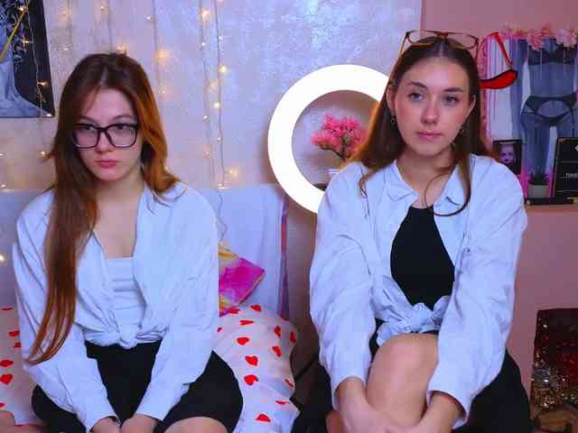 SweetTwins001 webcam