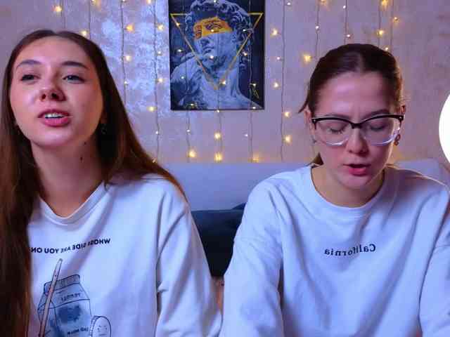 SweetTwins001 webcam